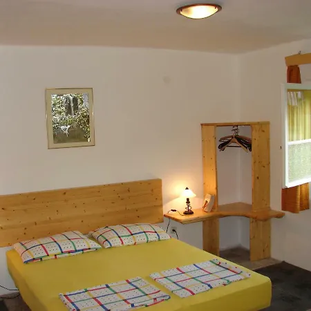 Pensión Zakaria Hvar 3*